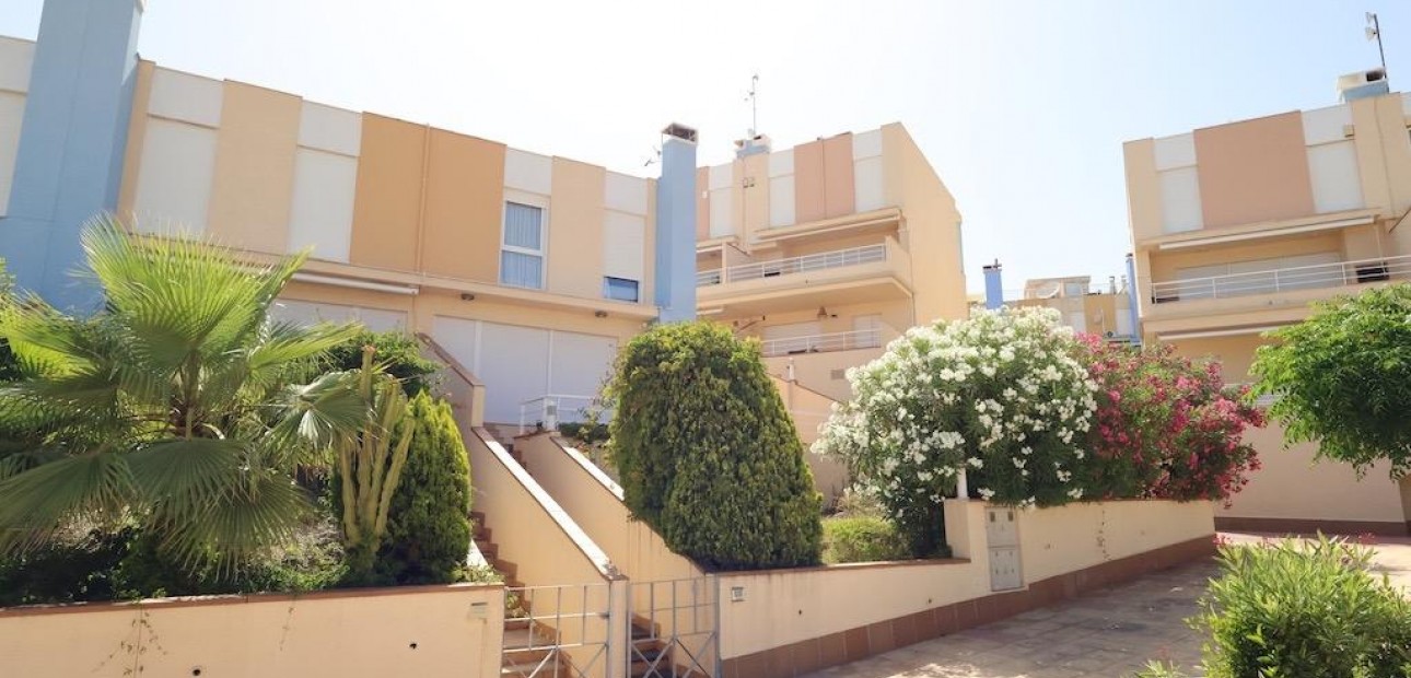 Venta - Terraced house -
Orihuela Costa - Agua Marina