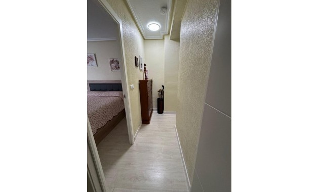 Sale - Apartment / flat -
Torrevieja - Playa de los locos