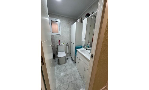 Sale - Apartment / flat -
Torrevieja - Playa de los locos