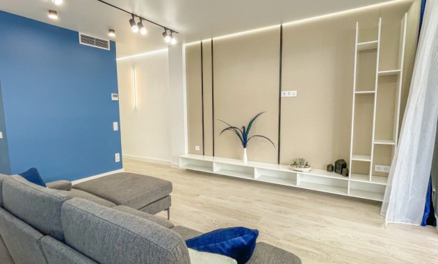 Sale - Apartment / flat -
Torrevieja - Playa Acequion