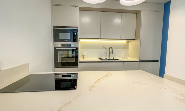 Sale - Apartment / flat -
Torrevieja - Playa Acequion