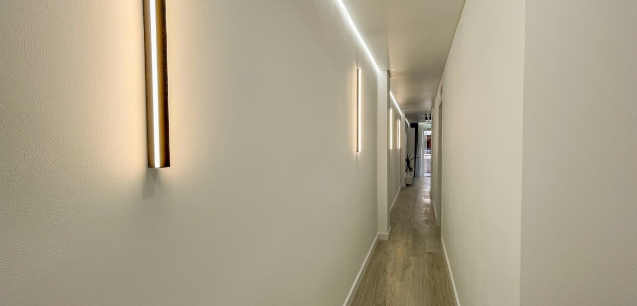 Sale - Apartment / flat -
Torrevieja - Playa Acequion
