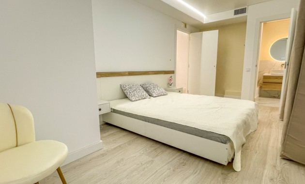 Sale - Apartment / flat -
Torrevieja - Playa Acequion