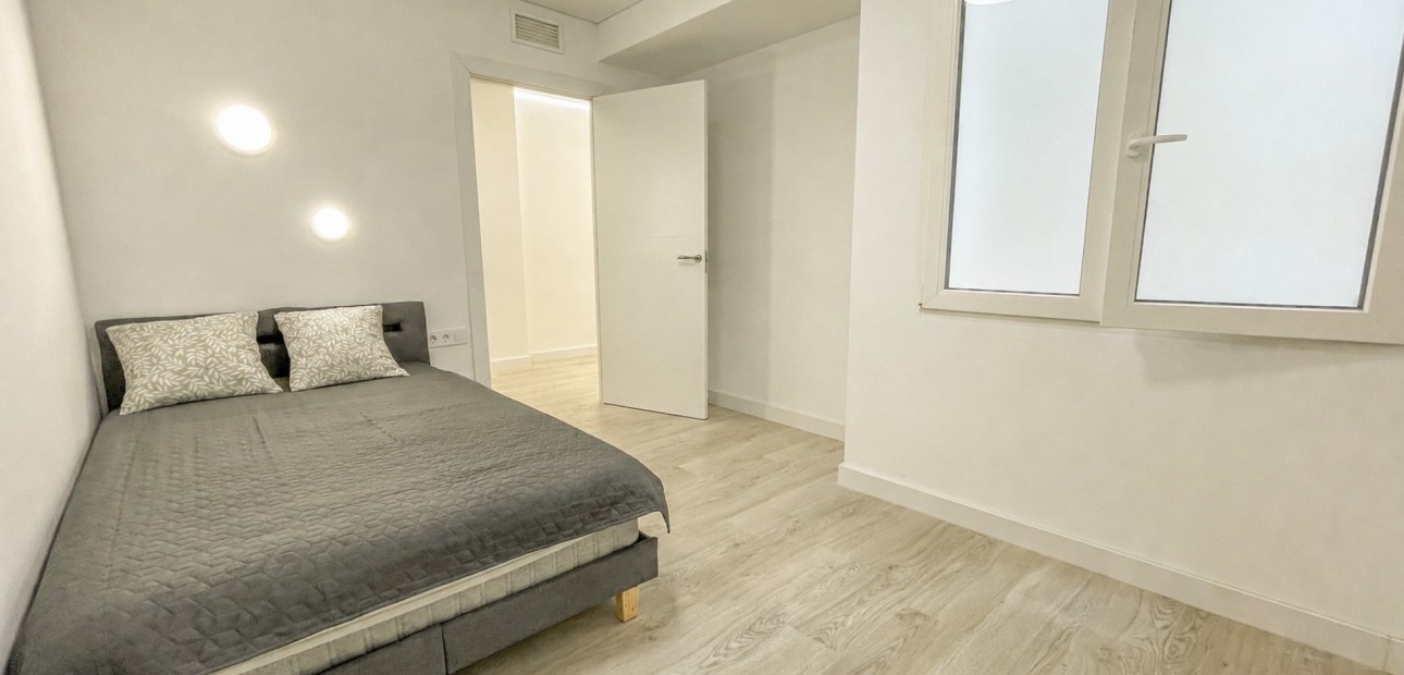 Sale - Apartment / flat -
Torrevieja - Playa Acequion