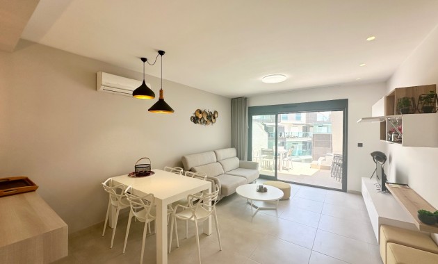 Sale - Penthouse -
Guardamar del Segura - El Raso