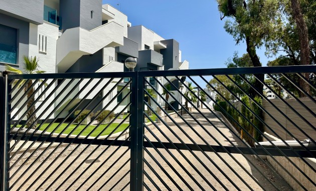 Sale - Penthouse -
Guardamar del Segura - El Raso
