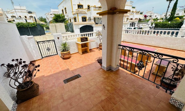 Sale - Townhouse -
Orihuela - Entre Naranjos Vistabella