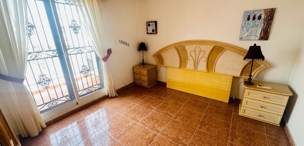 Sale - Townhouse -
Orihuela - Entre Naranjos Vistabella