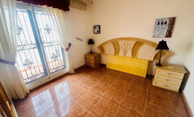 Sale - Townhouse -
Orihuela - Entre Naranjos Vistabella