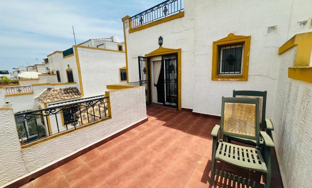 Sale - Townhouse -
Orihuela - Entre Naranjos Vistabella
