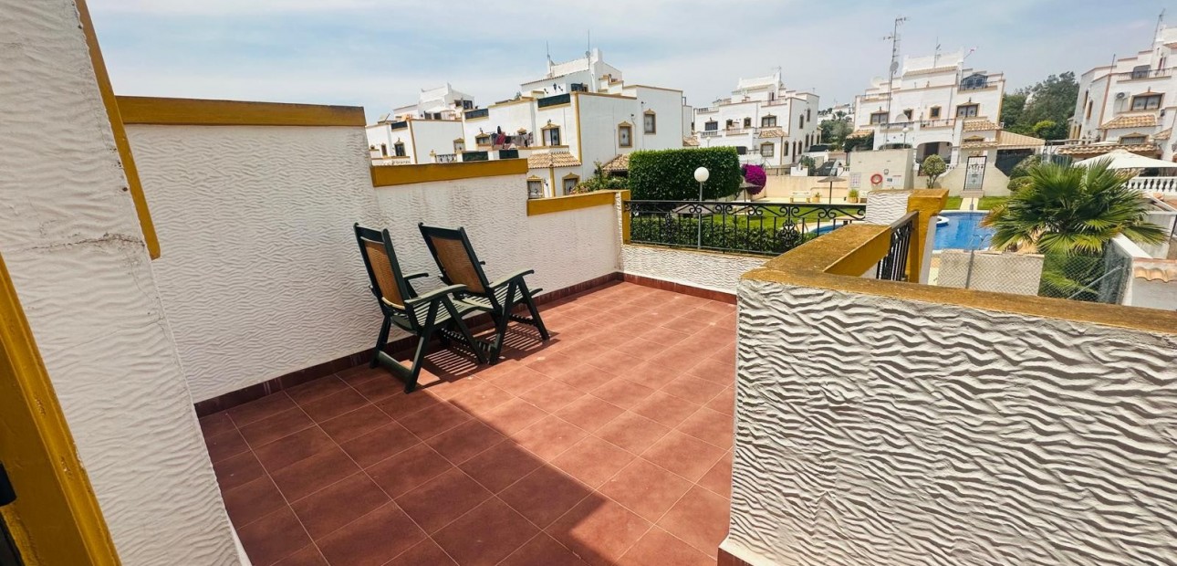 Sale - Townhouse -
Orihuela - Entre Naranjos Vistabella