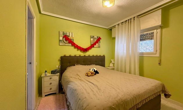 Sale - Apartment / flat -
Torrevieja - Centro