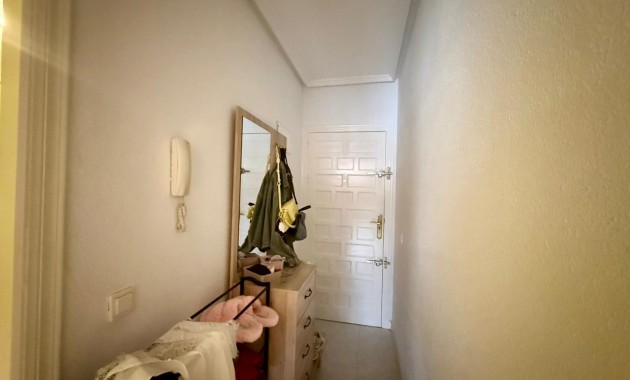 Sale - Apartment / flat -
Torrevieja - Centro