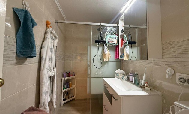 Sale - Apartment / flat -
Torrevieja - Centro