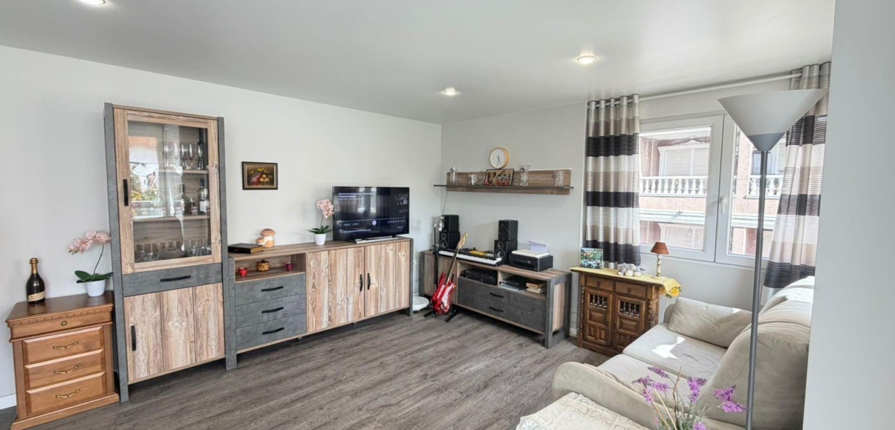 Sale - Apartment / flat -
Torrevieja - Playa del cura