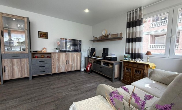 Sale - Apartment / flat -
Torrevieja - Playa del cura