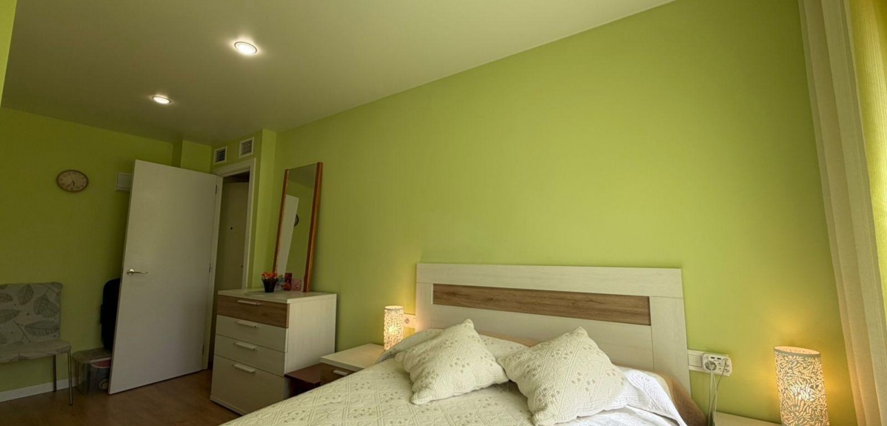 Sale - Apartment / flat -
Torrevieja - Playa del cura