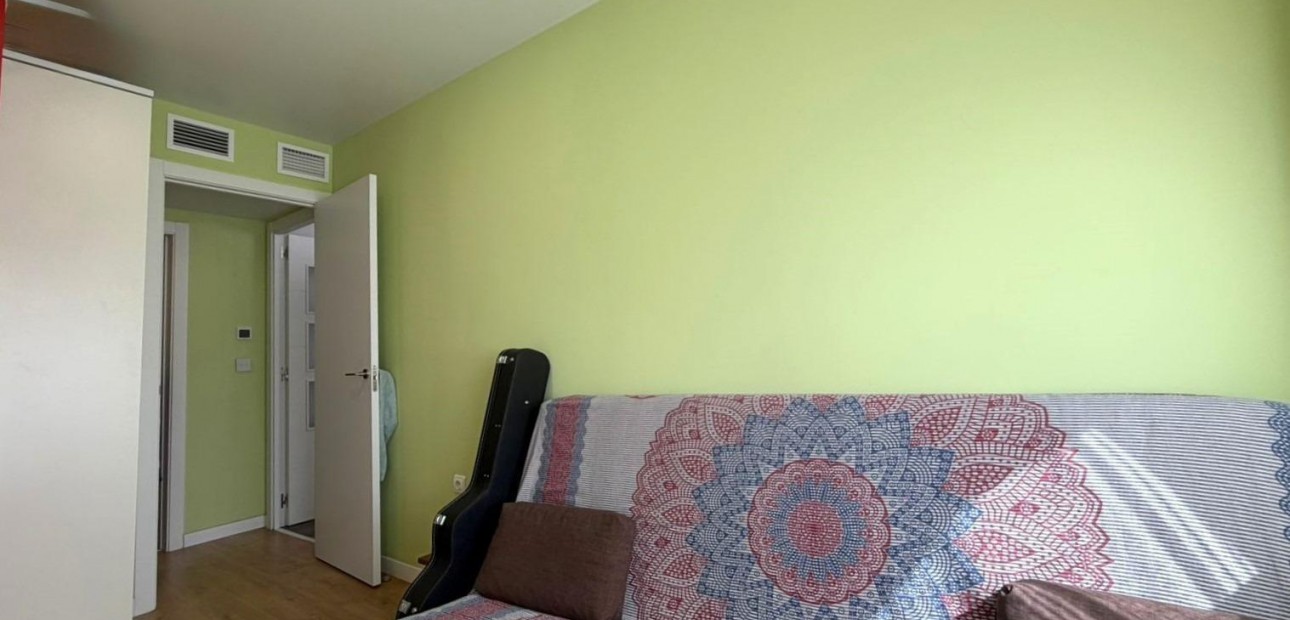 Sale - Apartment / flat -
Torrevieja - Playa del cura
