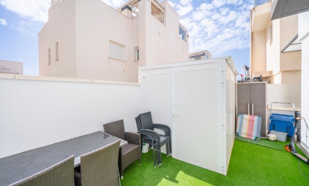 Sale - Detached Villa -
Torrevieja - Torrevieja - Centre