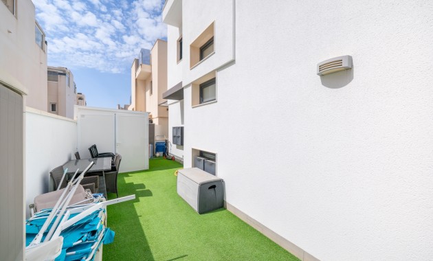Sale - Detached Villa -
Torrevieja - Torrevieja - Centre