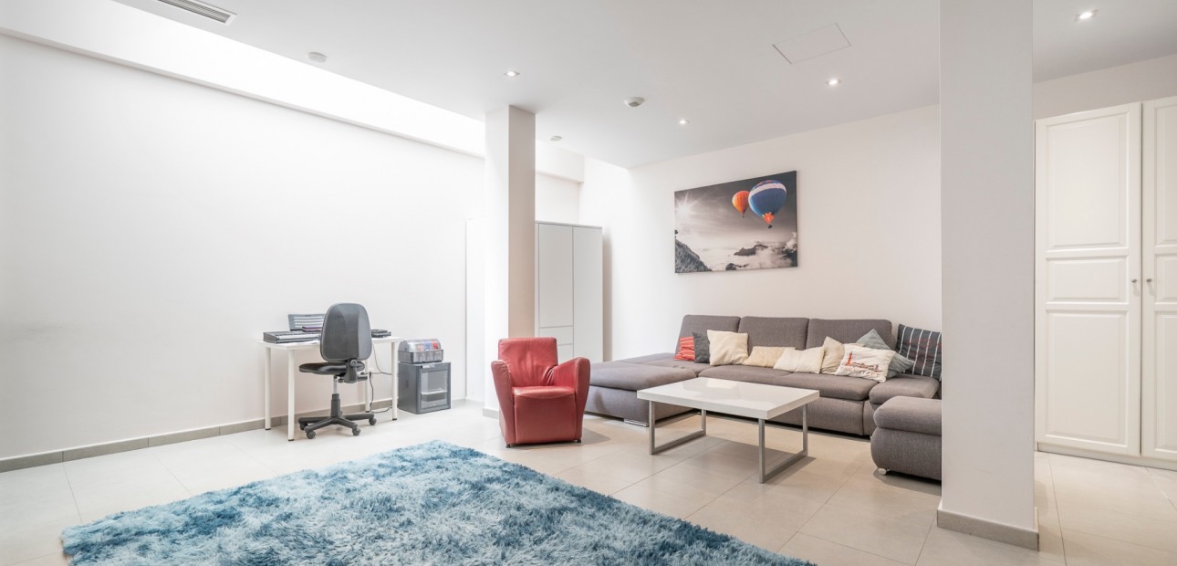 Sale - Detached Villa -
Torrevieja - Torrevieja - Centre