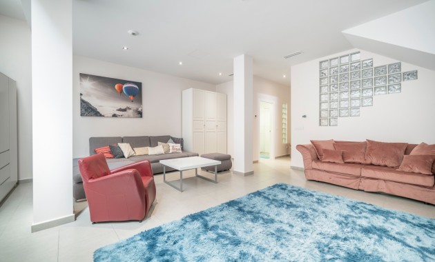 Sale - Detached Villa -
Torrevieja - Torrevieja - Centre