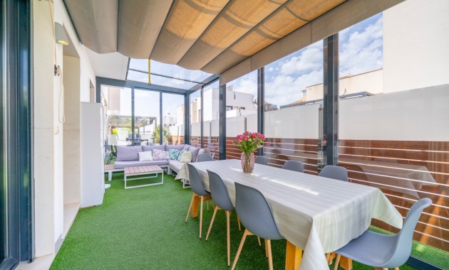 Sale - Detached Villa -
Torrevieja - Torrevieja - Centre