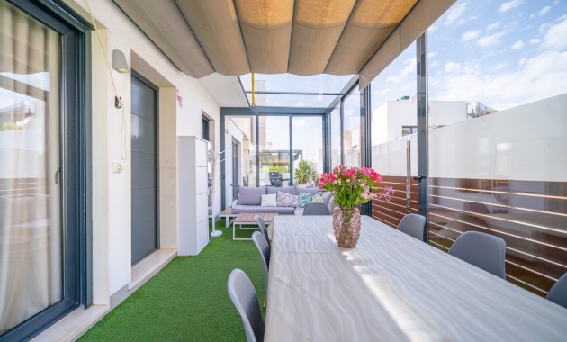 Sale - Detached Villa -
Torrevieja - Torrevieja - Centre