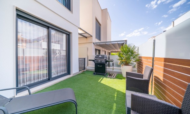 Sale - Detached Villa -
Torrevieja - Torrevieja - Centre