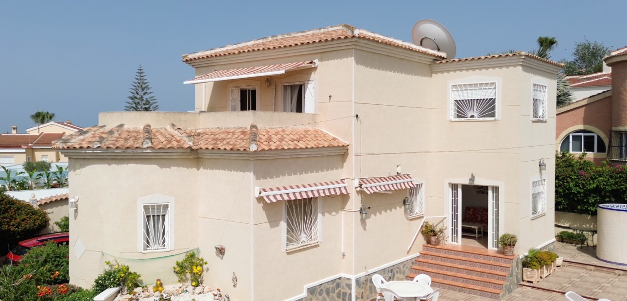 Sale - Detached Villa -
Ciudad Quesada - Campo De Golf La Marquesa