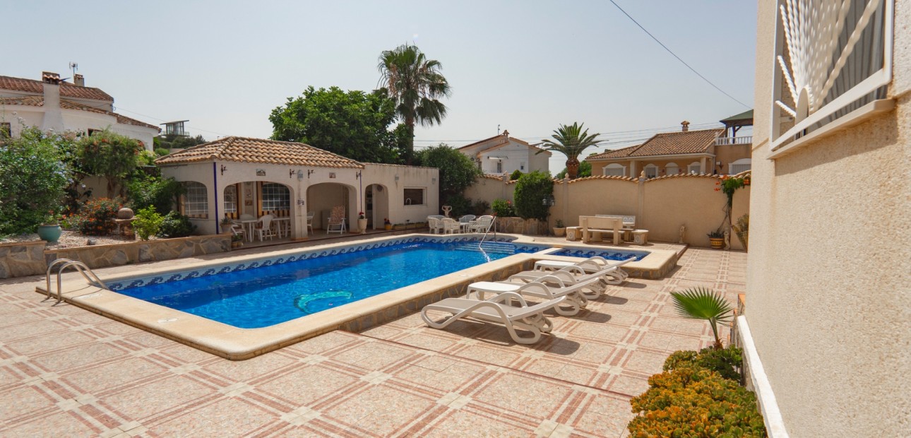 Sale - Detached Villa -
Ciudad Quesada - Campo De Golf La Marquesa