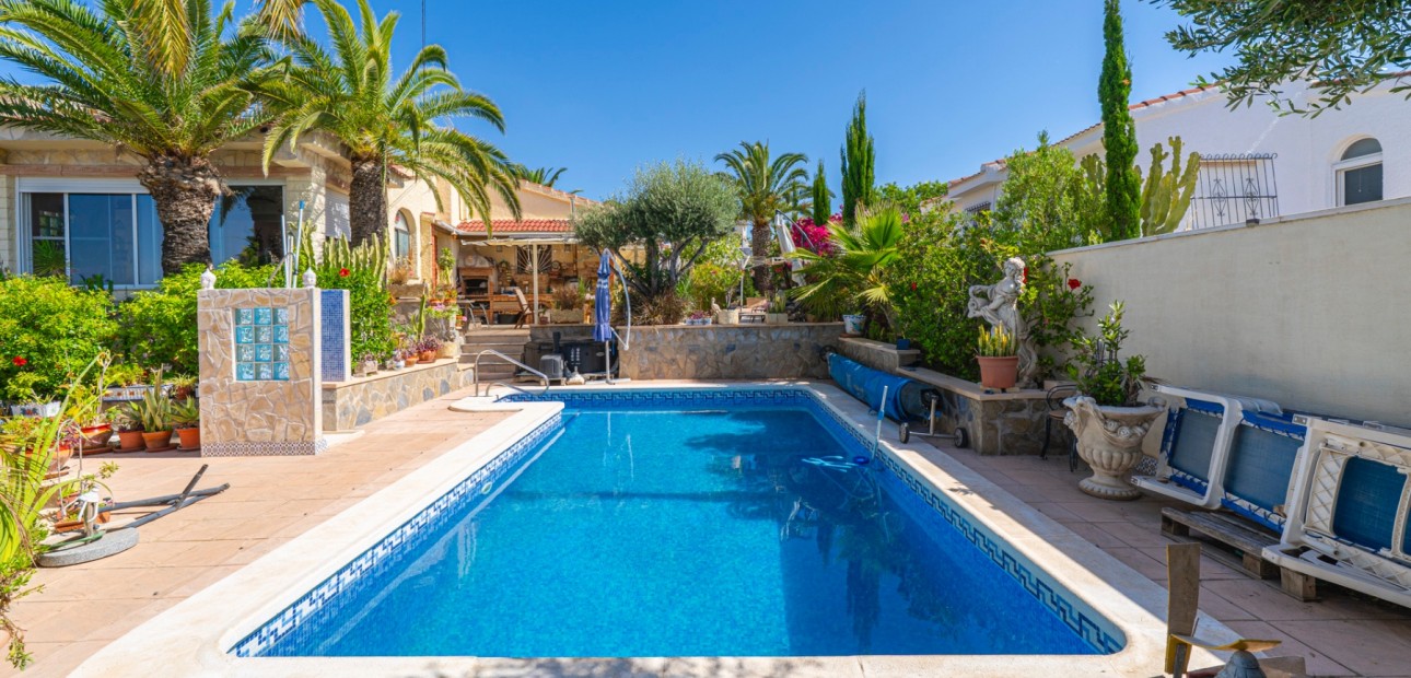 Sale - Detached Villa -
Ciudad Quesada - Rojales