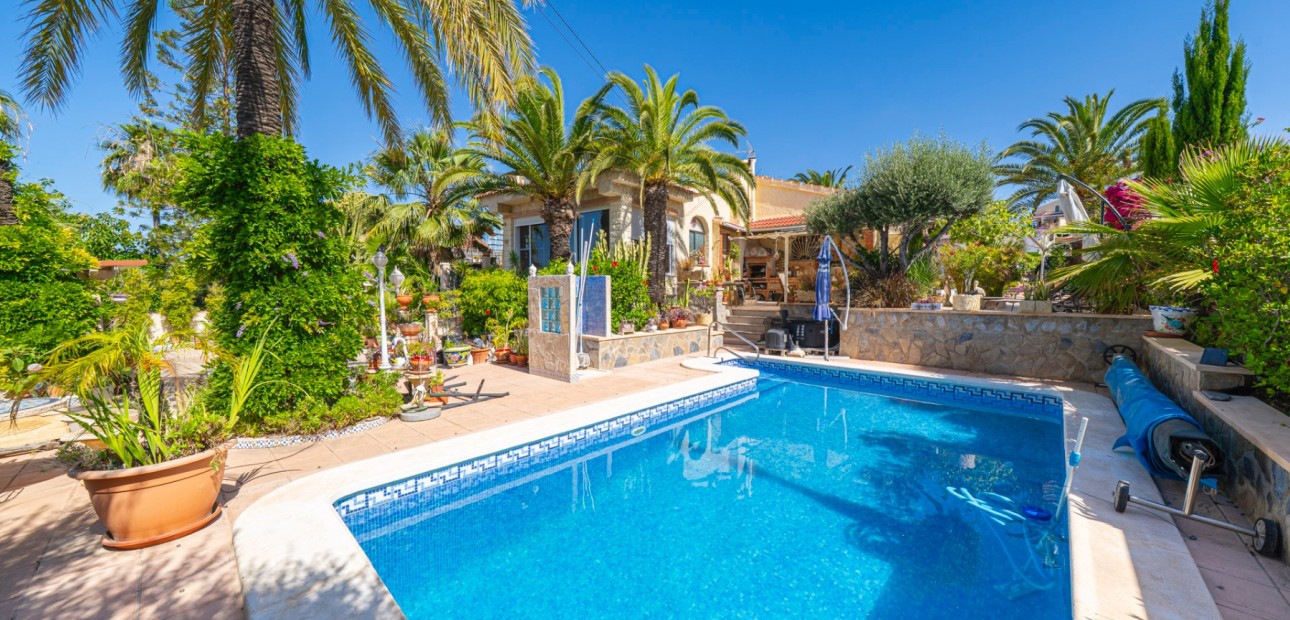Sale - Detached Villa -
Ciudad Quesada - Rojales