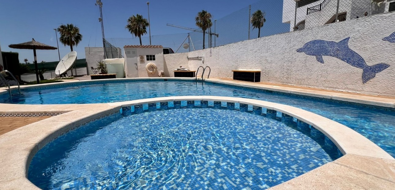 Herverkoop - Appartement / flat -
Orihuela Costa - Entre Naranjos - Vistabella Golf