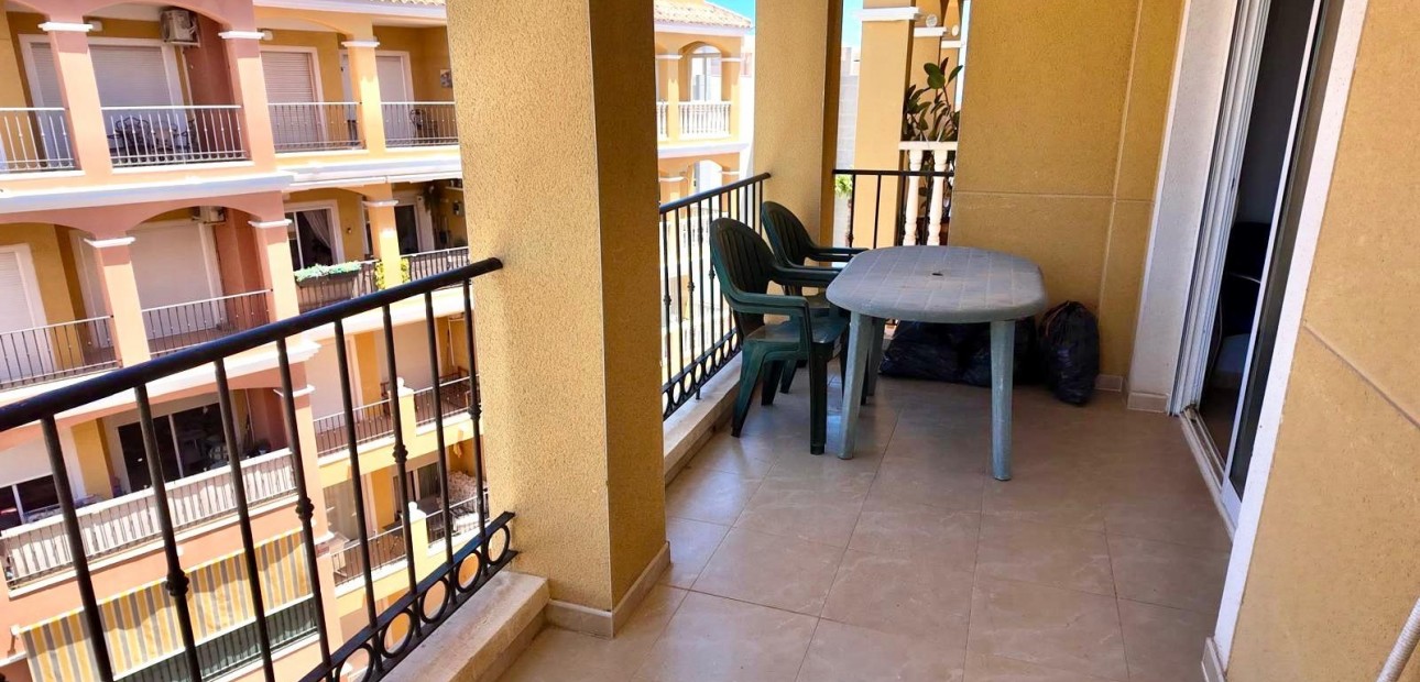 Sale - Apartment / flat -
Torrevieja - Torreblanca