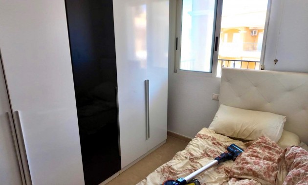Sale - Apartment / flat -
Torrevieja - Torreblanca