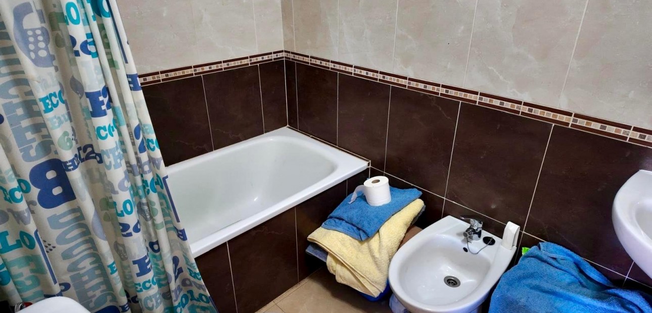 Sale - Apartment / flat -
Torrevieja - Torreblanca