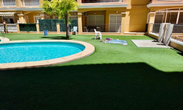 Sale - Apartment / flat -
Torrevieja - Torreblanca