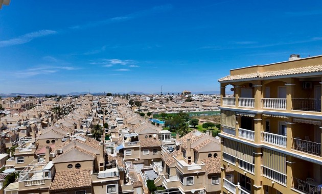 Sale - Apartment / flat -
Torrevieja - Torreblanca