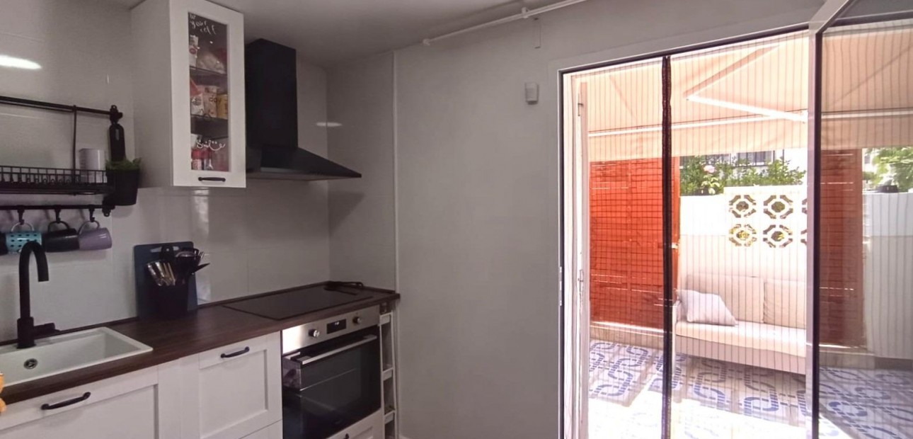 Sale - Bungalow -
Torrevieja - La Siesta - El Salado - Torreta