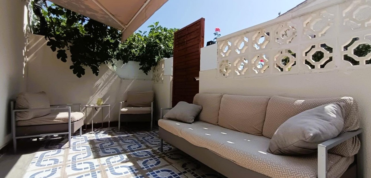Sale - Bungalow -
Torrevieja - La Siesta - El Salado - Torreta