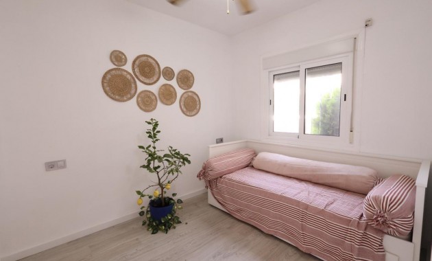 Sale - Bungalow -
Torrevieja - Los Balcones - Los Altos del Edén