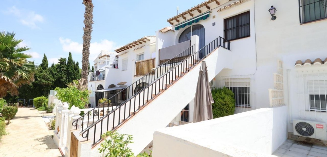 Sale - Bungalow -
Torrevieja - Los Balcones - Los Altos del Edén