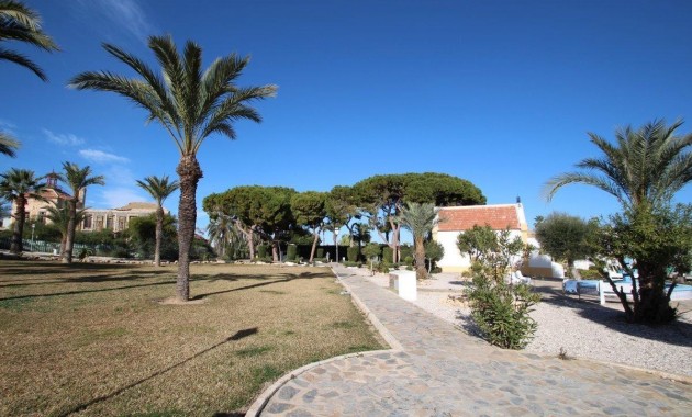Sale - Bungalow -
Torrevieja - Los Balcones - Los Altos del Edén