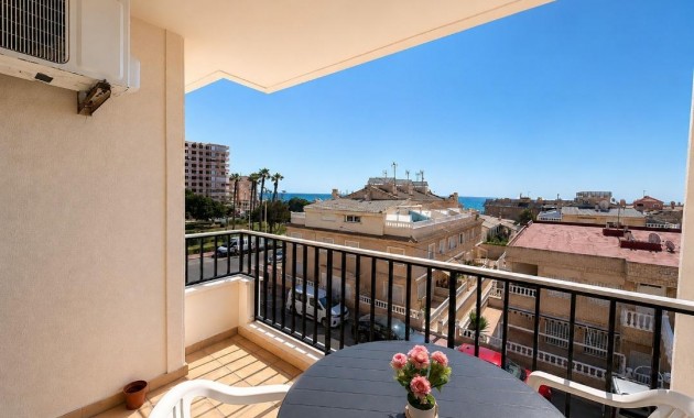 Sale - Apartment / flat -
Torrevieja - La Mata pueblo