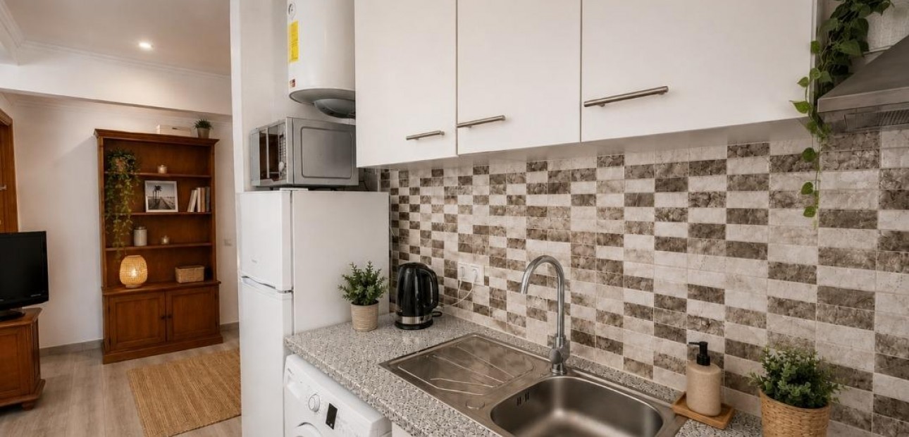 Sale - Apartment / flat -
Torrevieja - La Mata pueblo
