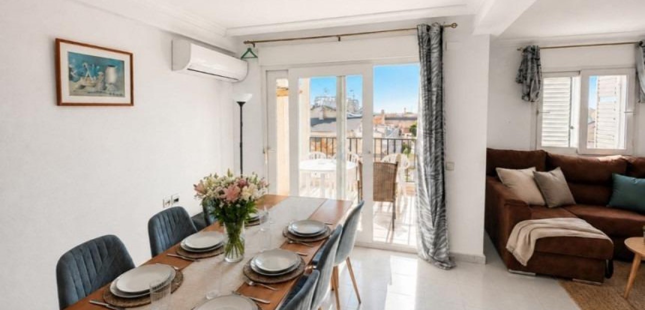 Sale - Apartment / flat -
Torrevieja - La Mata pueblo