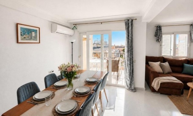 Sale - Apartment / flat -
Torrevieja - La Mata pueblo