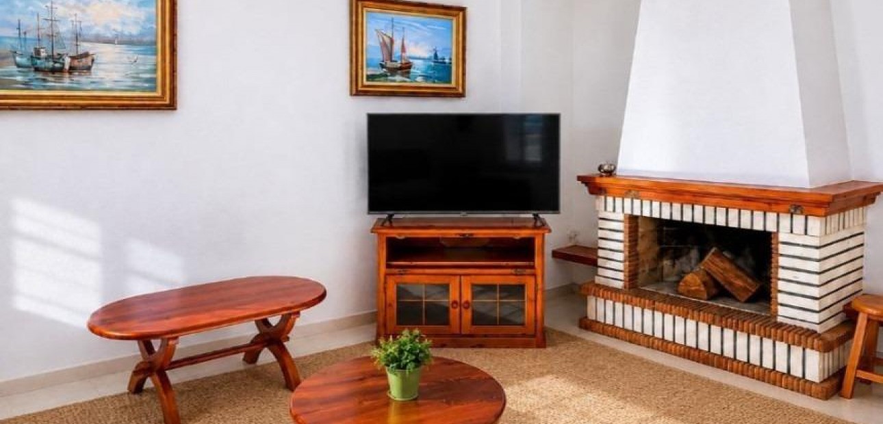 Sale - Apartment / flat -
Torrevieja - La Mata pueblo