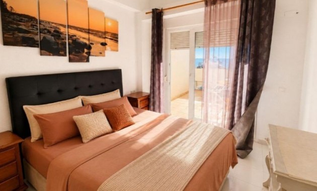 Sale - Apartment / flat -
Torrevieja - La Mata pueblo